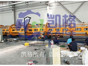 巖棉板復合旋轉(zhuǎn)設備提升裝置2